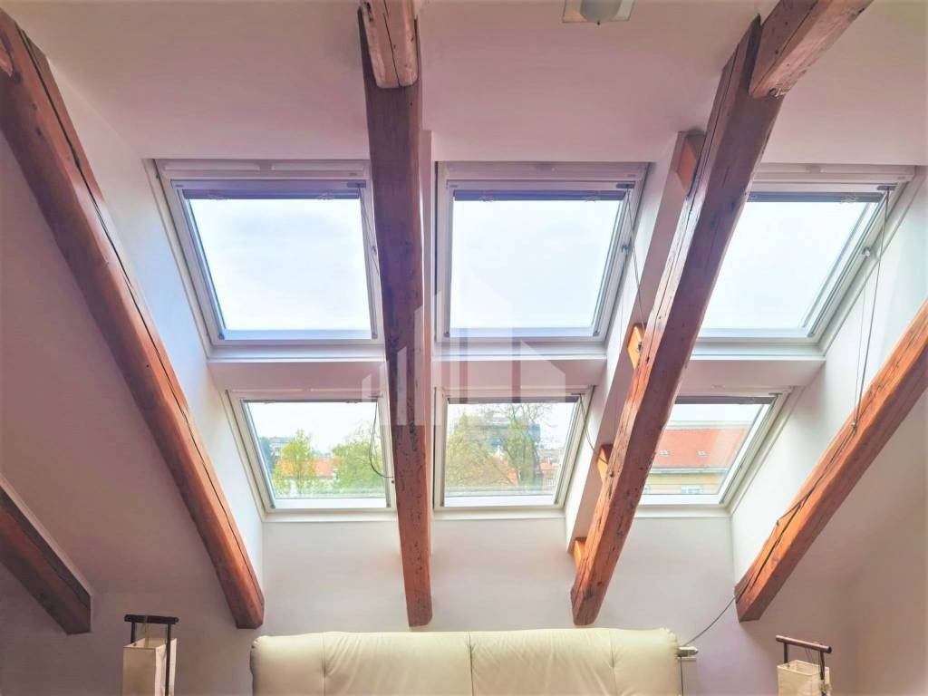 Flat in a building, Rent, Zagreb, Donji Grad