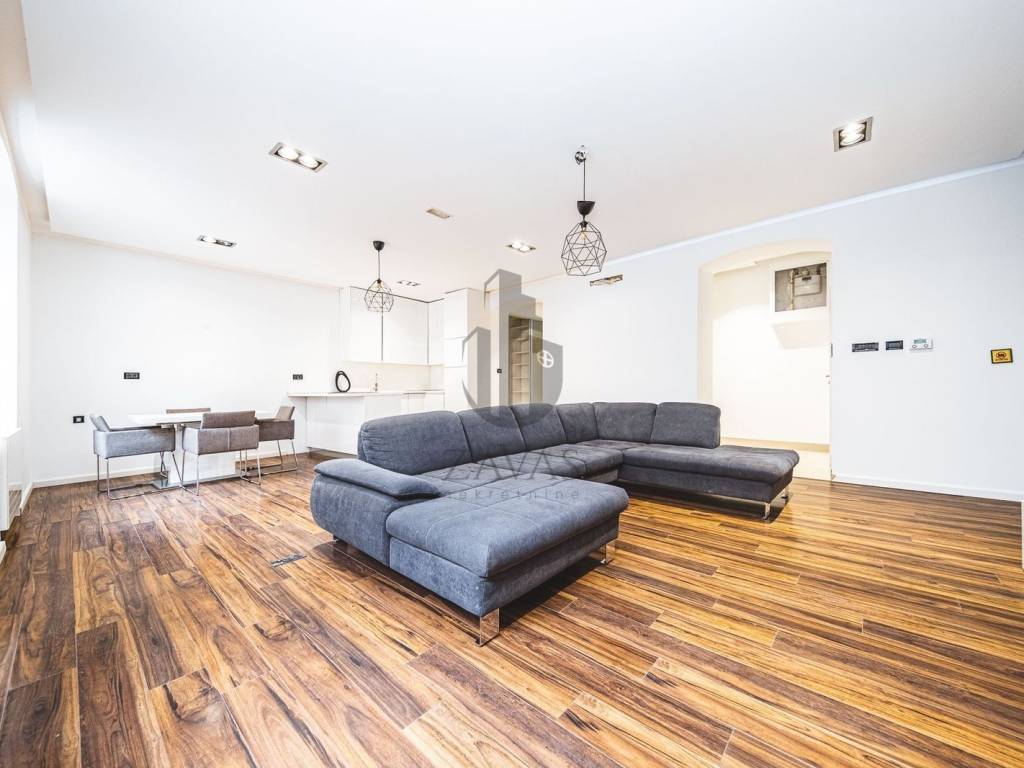 Flat in a building, Sale, Zagreb, Donji Grad