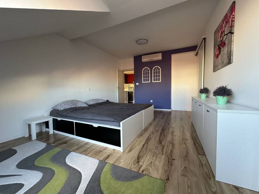 Flat in a building, Rent, Zagreb, Donji Grad