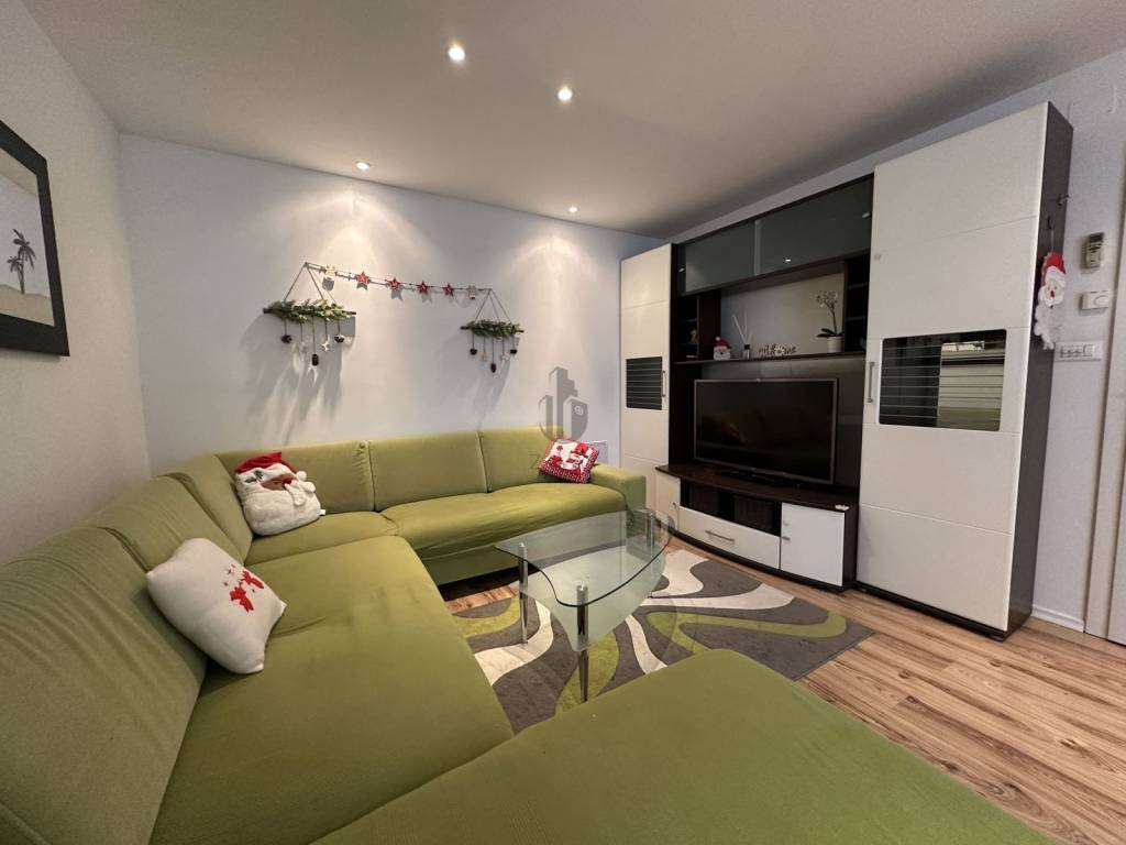 Flat in a building, Rent, Zagreb, Donji Grad