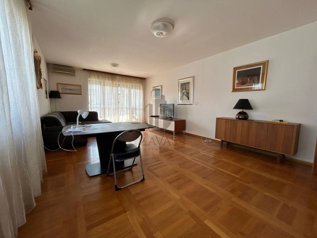 Flat in a building, Rent, Zagreb, Donji Grad
