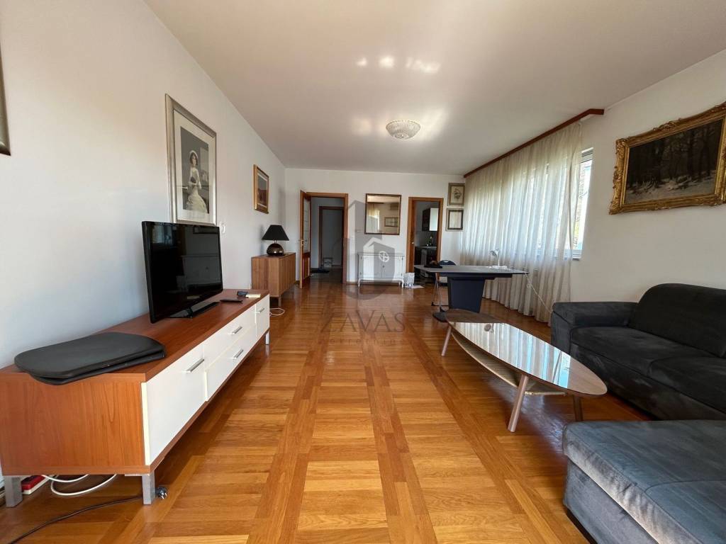 Flat in a building, Rent, Zagreb, Donji Grad