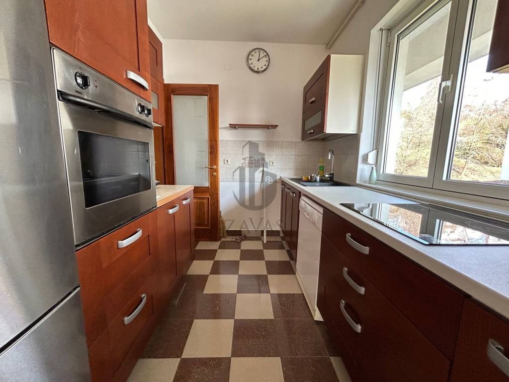Flat in a building, Rent, Zagreb, Donji Grad