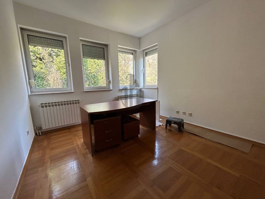 Flat in a building, Rent, Zagreb, Donji Grad