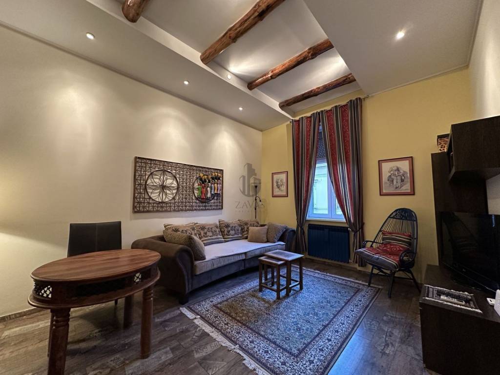 Flat in a building, Rent, Zagreb, Donji Grad