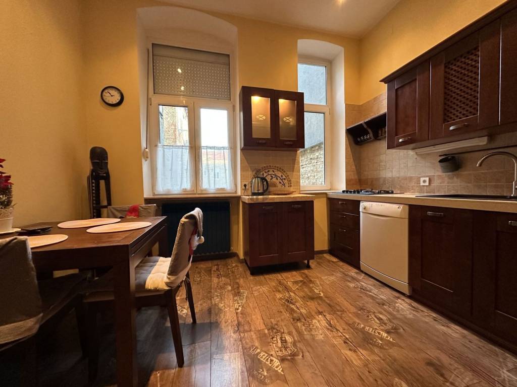 Flat in a building, Rent, Zagreb, Donji Grad