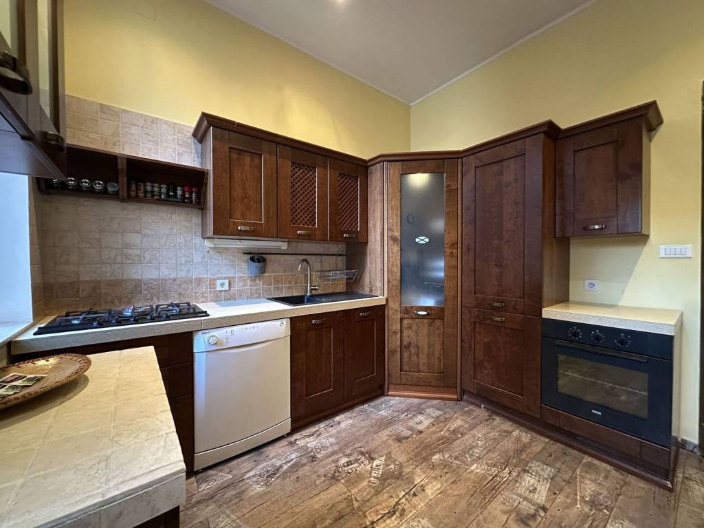 Flat in a building, Rent, Zagreb, Donji Grad