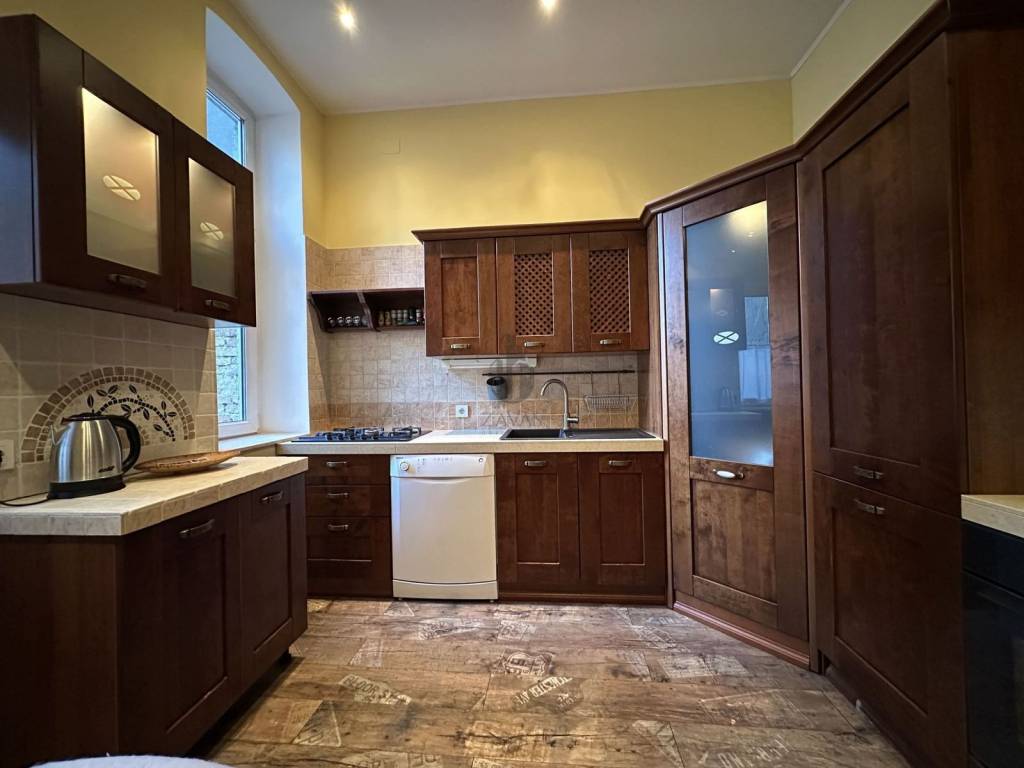 Flat in a building, Rent, Zagreb, Donji Grad