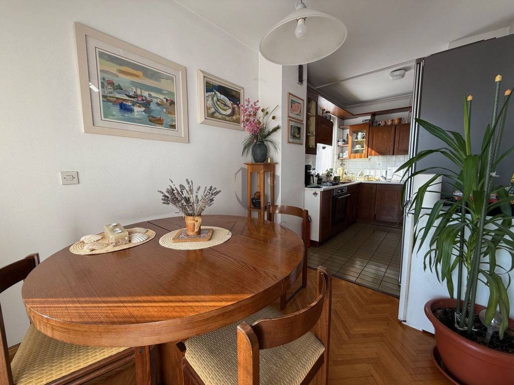 Flat in a building, Sale, Zagreb, Maksimir