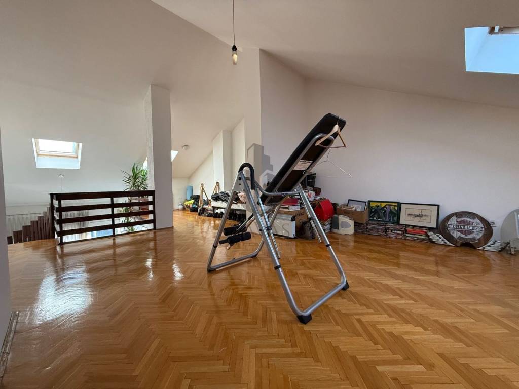 Flat in a building, Sale, Zagreb, Maksimir
