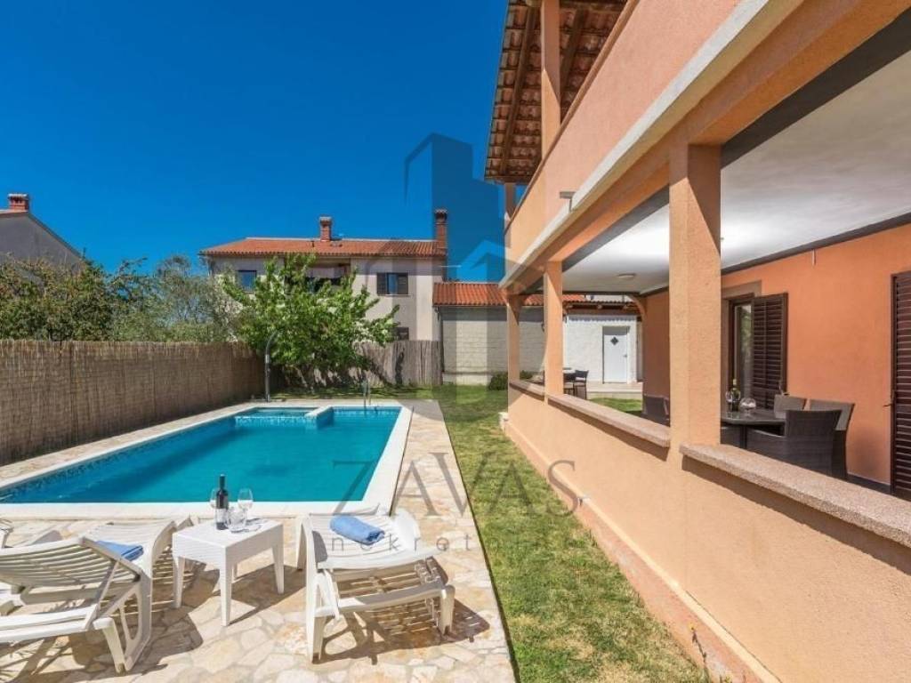 House by the sea, Sale, Pula, Pula