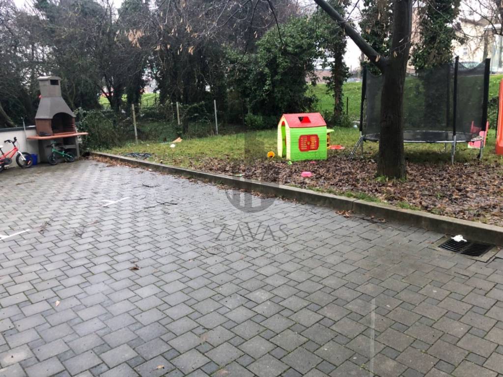 Prodaja, Zagreb,Gajevo