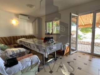 House by the sea, Sale, Rab, Barbat na Rabu