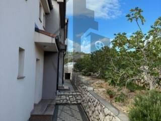 House by the sea, Sale, Rab, Barbat na Rabu
