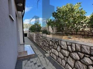 House by the sea, Sale, Rab, Barbat na Rabu