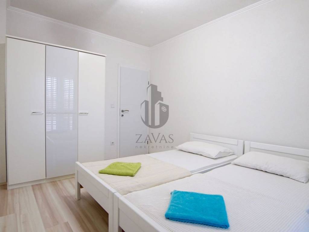 House with apartments, Sale, Pag, Pag