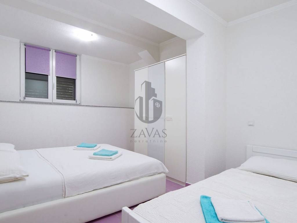 House with apartments, Sale, Pag, Pag