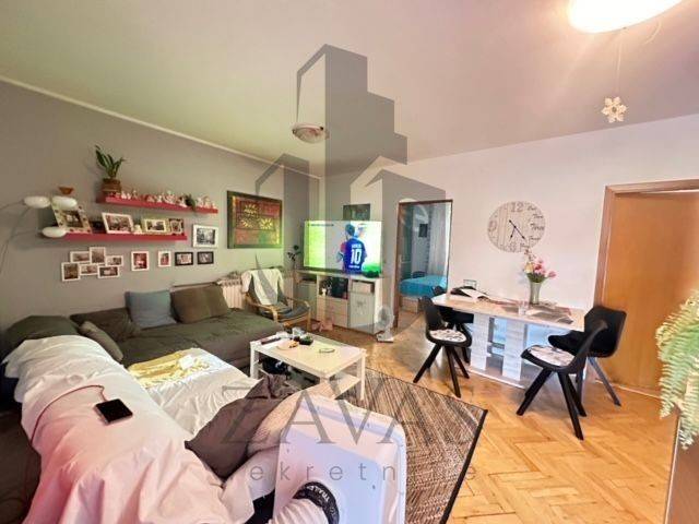 Flat in a building, Sale, Zagreb, Donja Dubrava