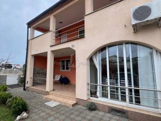 House with apartments, Sale, Vir, Vir