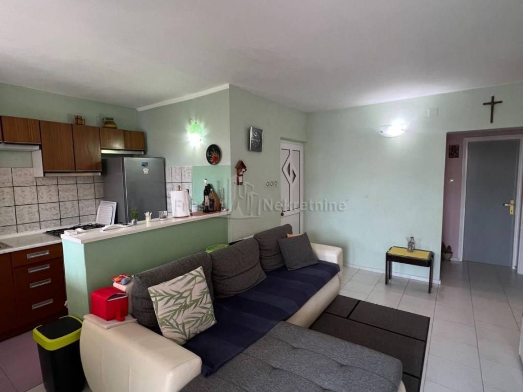House with apartments, Sale, Vir, Vir