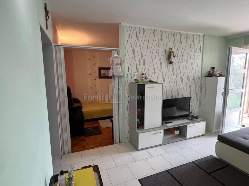 House with apartments, Sale, Vir, Vir