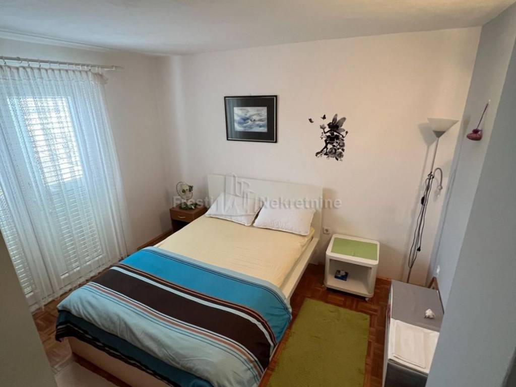 House with apartments, Sale, Vir, Vir