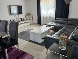 Flat in a house, Rent, Split, Split