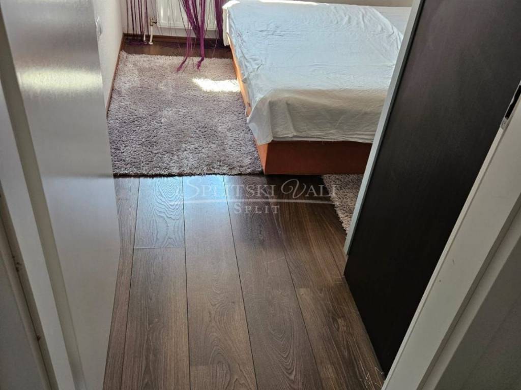 Flat in a house, Rent, Split, Split