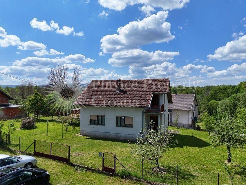 Family house, Sale, Topusko, Donja Čemernica