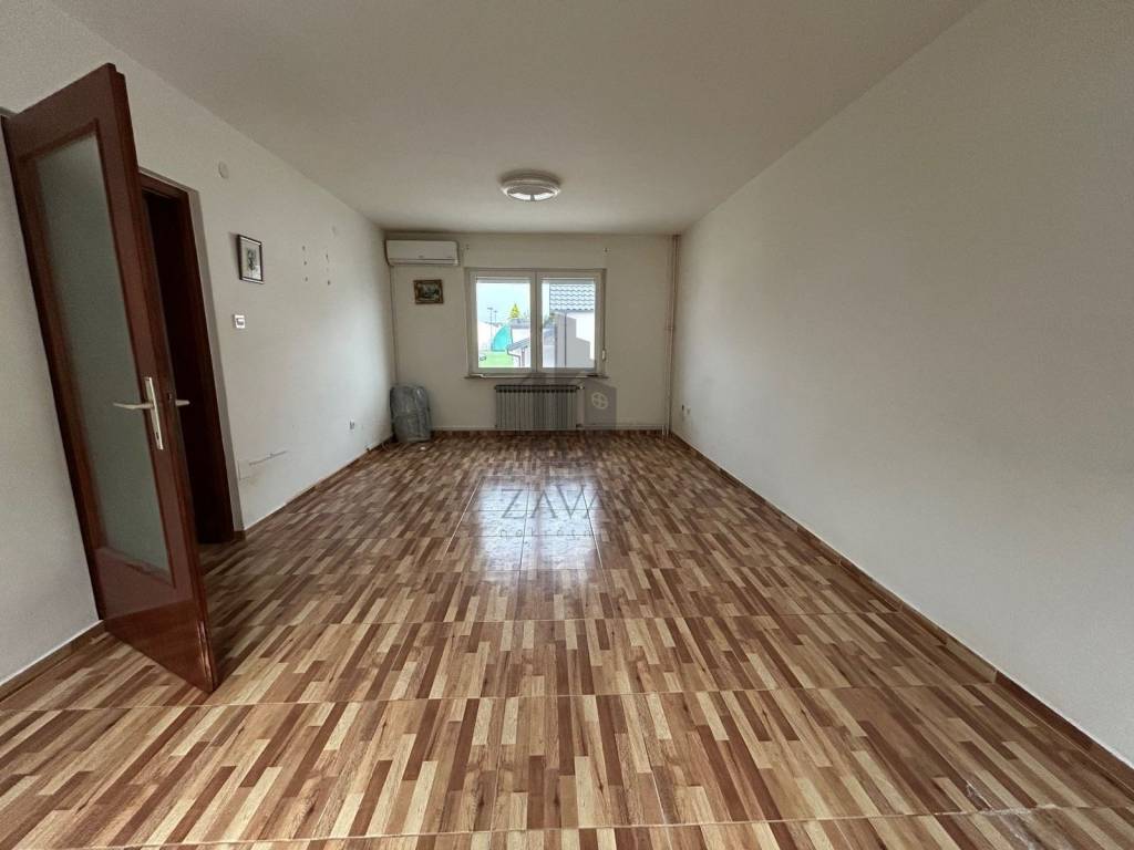 Terraced house, Sale, Zagreb, Trešnjevka - sjever