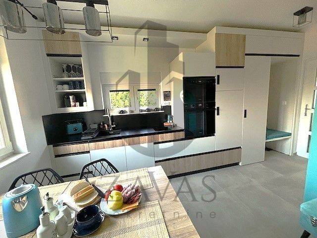 Flat in a building, Sale, Vir, Vir