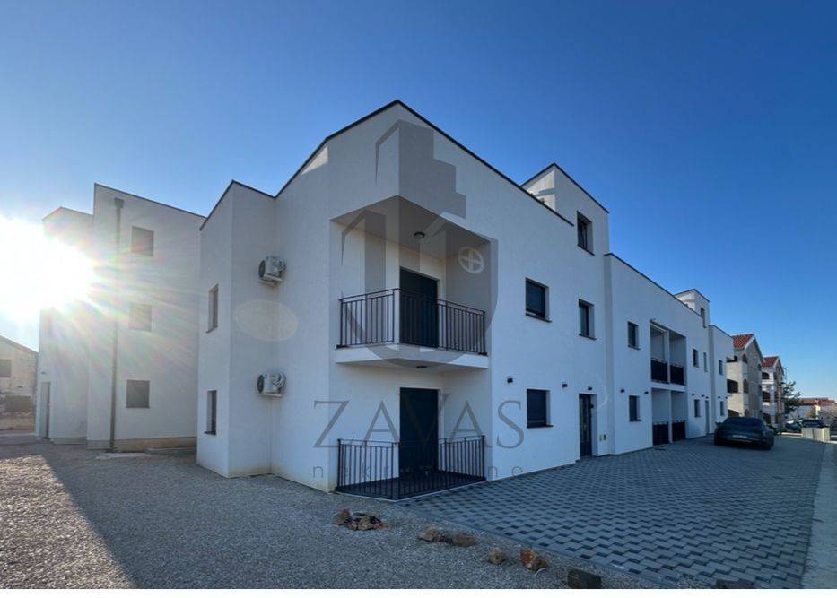 Flat in a building, Sale, Vir, Vir