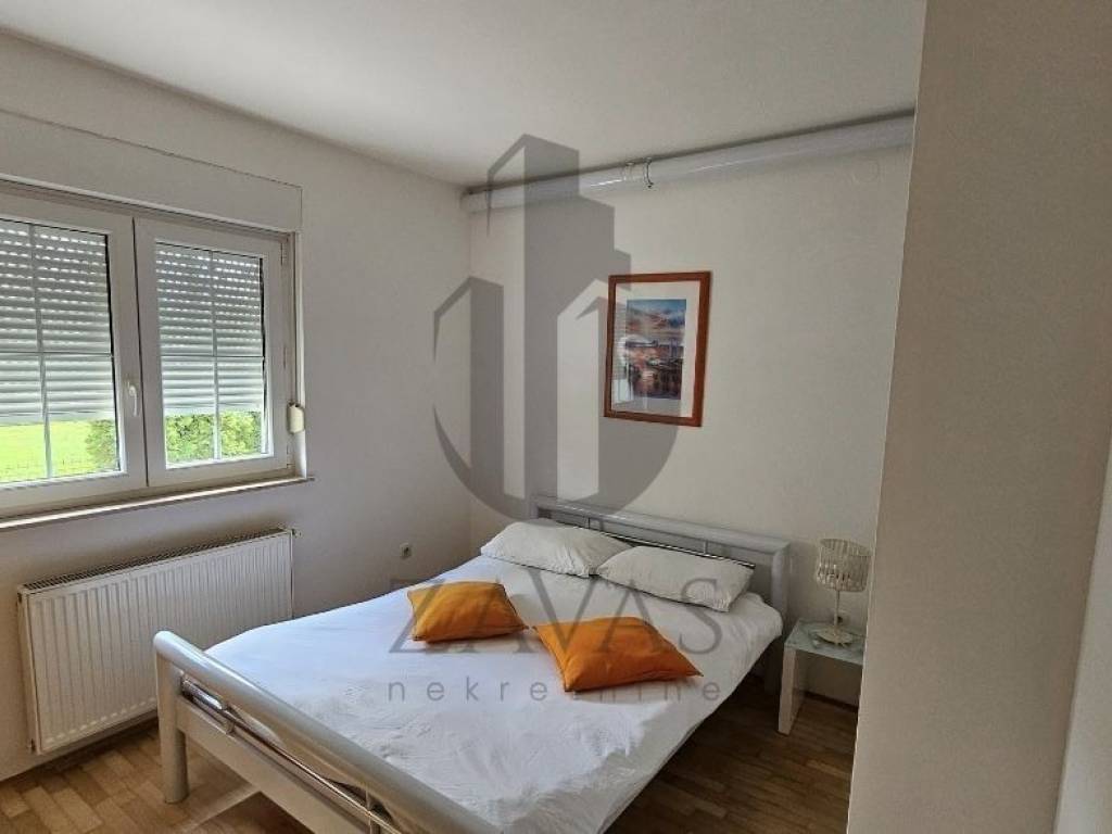 Flat in a building, Sale, Zagreb, Donja Dubrava
