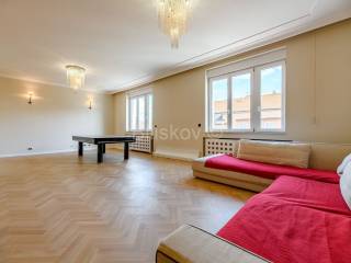Clinic, Rent, Zagreb, Donji Grad