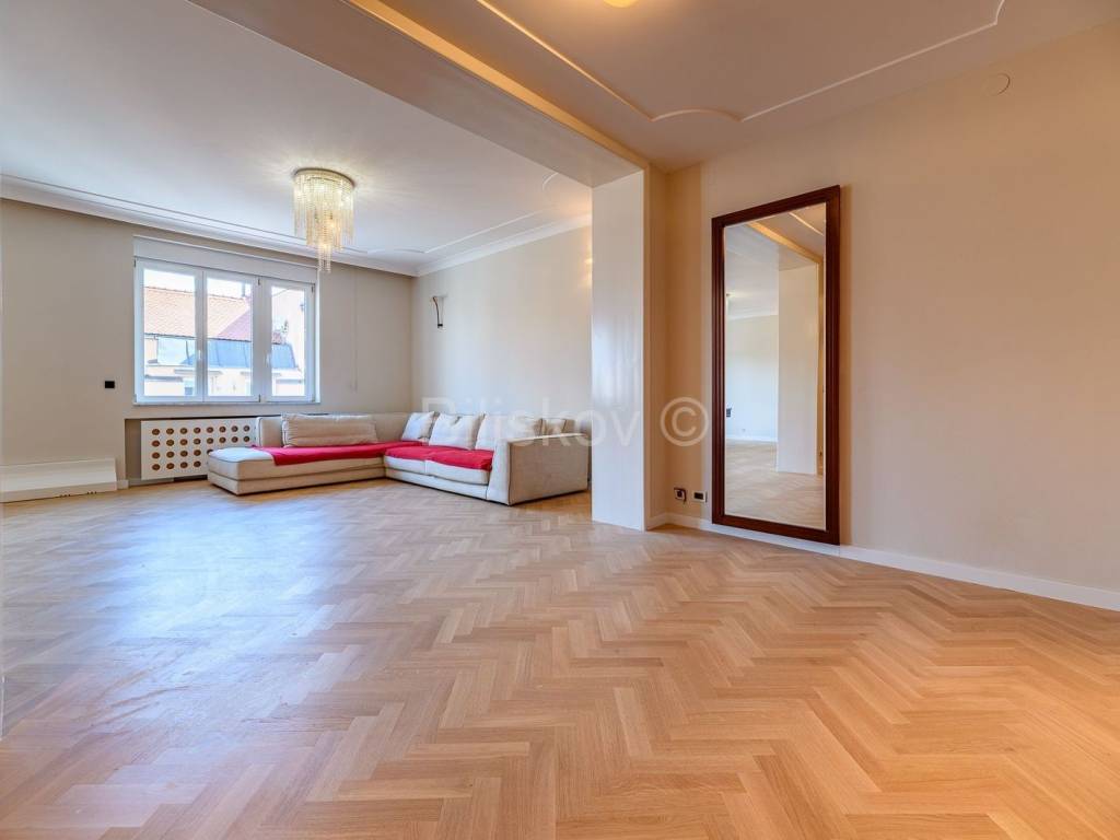 Clinic, Rent, Zagreb, Donji Grad