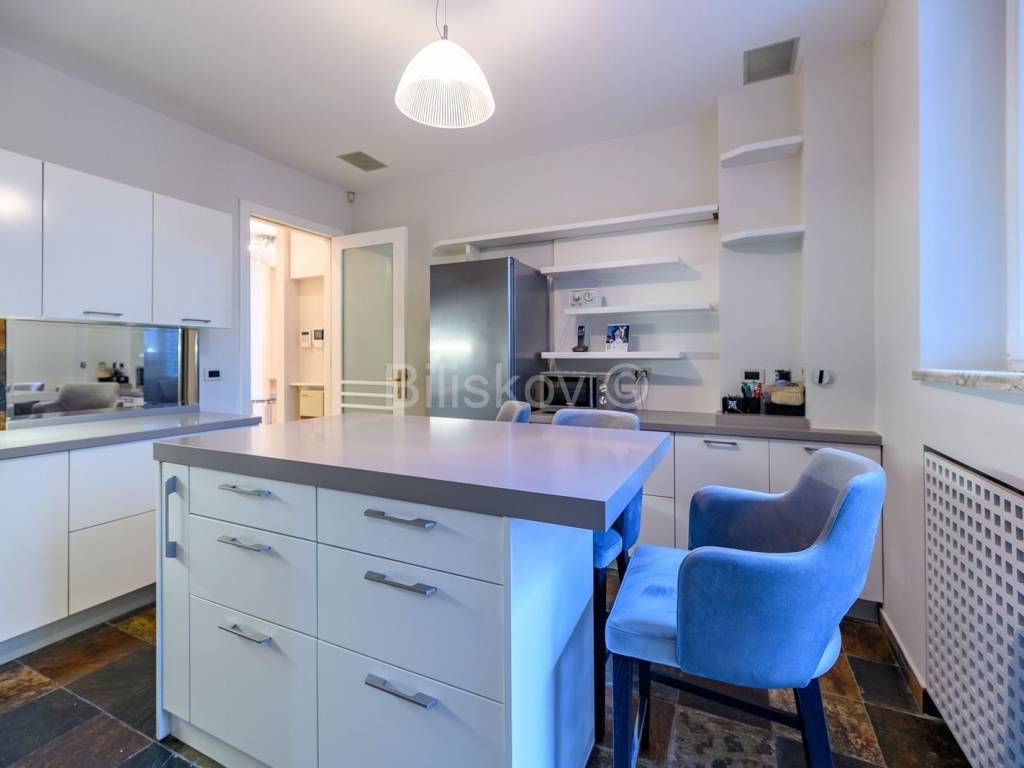 Clinic, Rent, Zagreb, Donji Grad