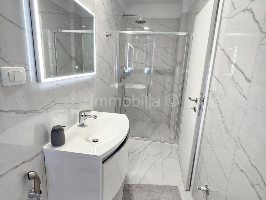 Flat in a new building, Sale, Pula, Pula