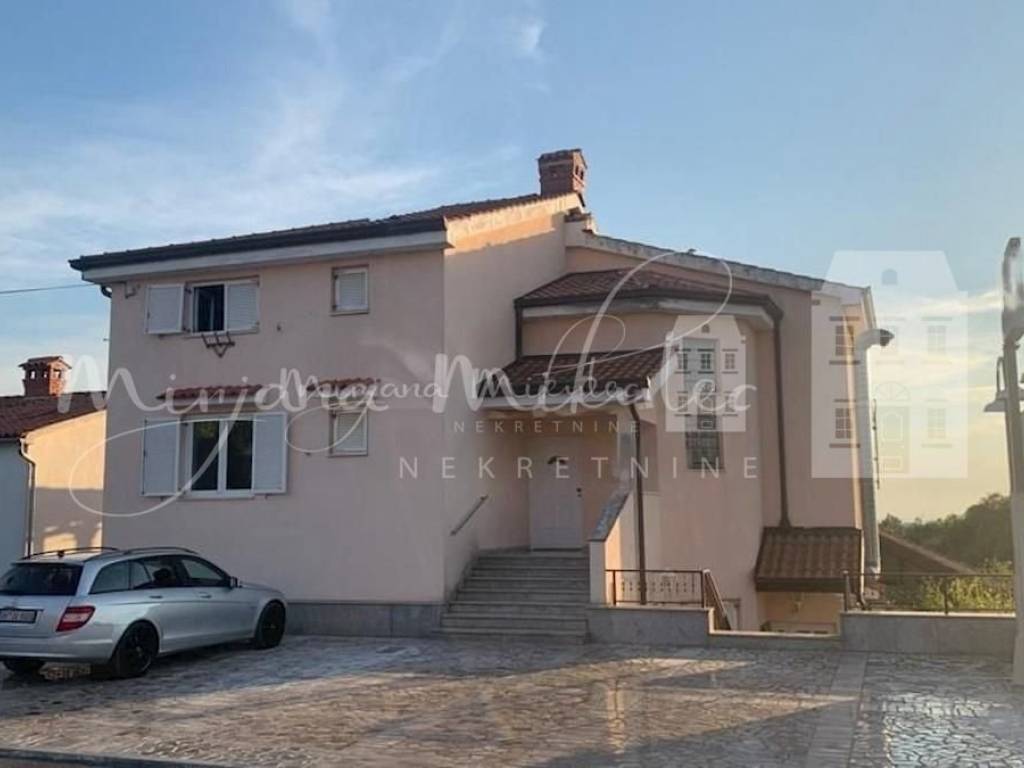 House by the sea, Sale, Tar-Vabriga, Tar