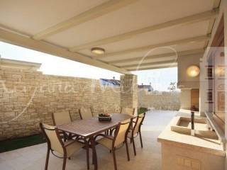 House by the sea, Sale, Tar-Vabriga, Tar