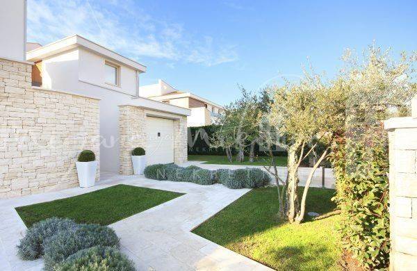 House by the sea, Sale, Tar-Vabriga, Tar