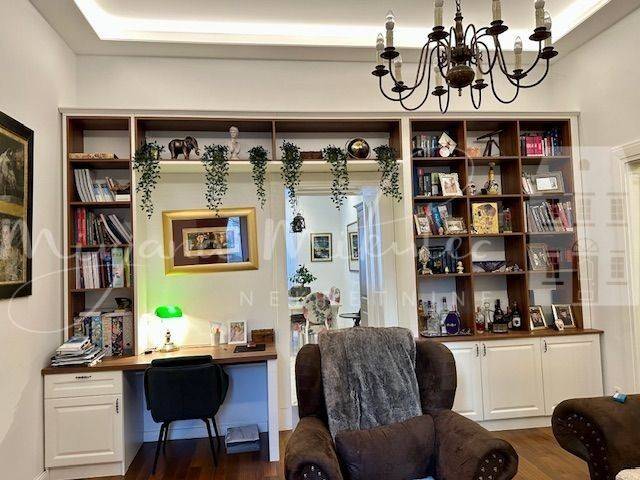 Flat in a building, Sale, Zagreb, Donji Grad