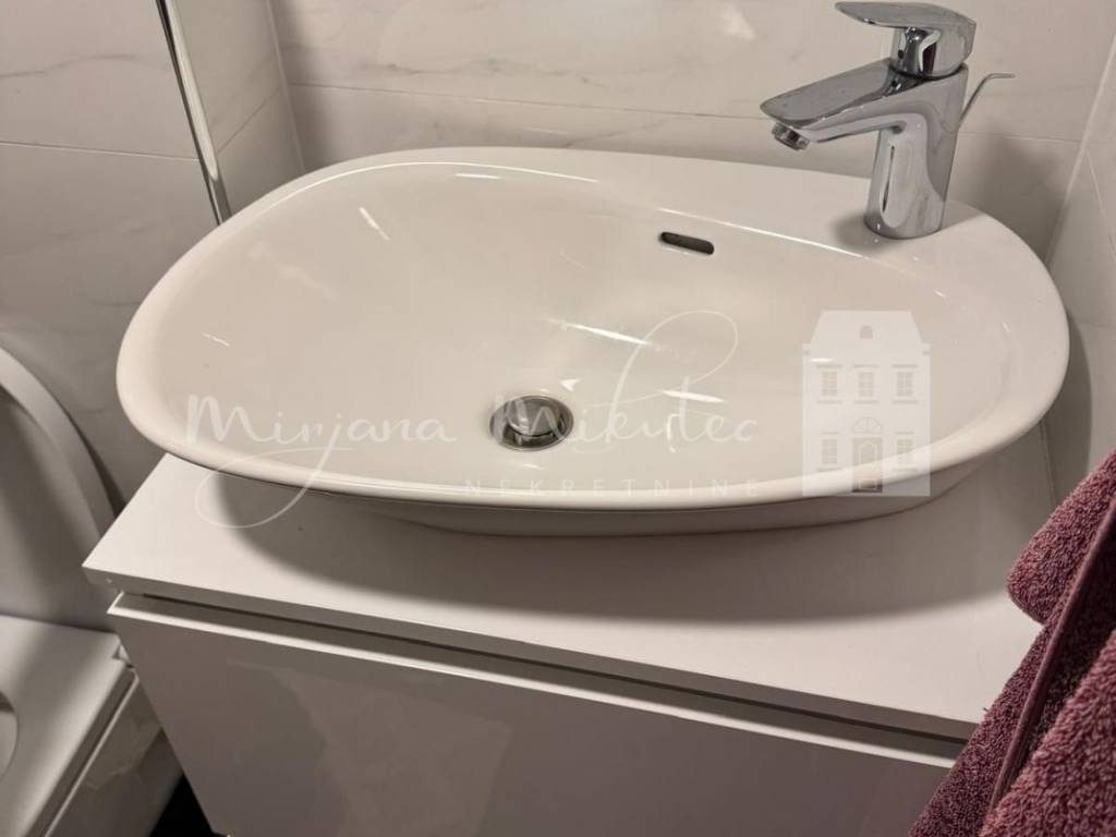 Flat in a building, Rent, Zagreb, Maksimir