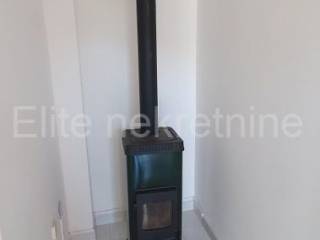Flat in a house, Rent, Rijeka, Istok