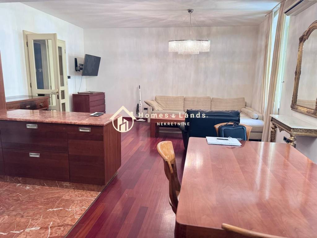 Flat in a building, Sale, Zagreb, Donji Grad