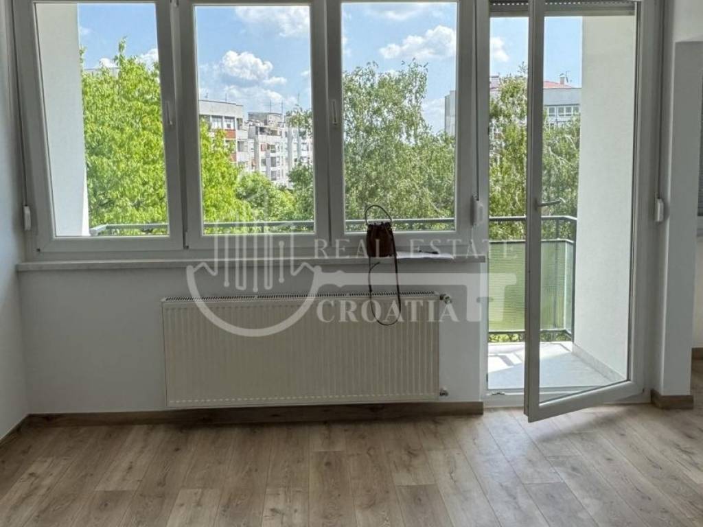 Flat in a building, Sale, Zagreb, Gornja Dubrava
