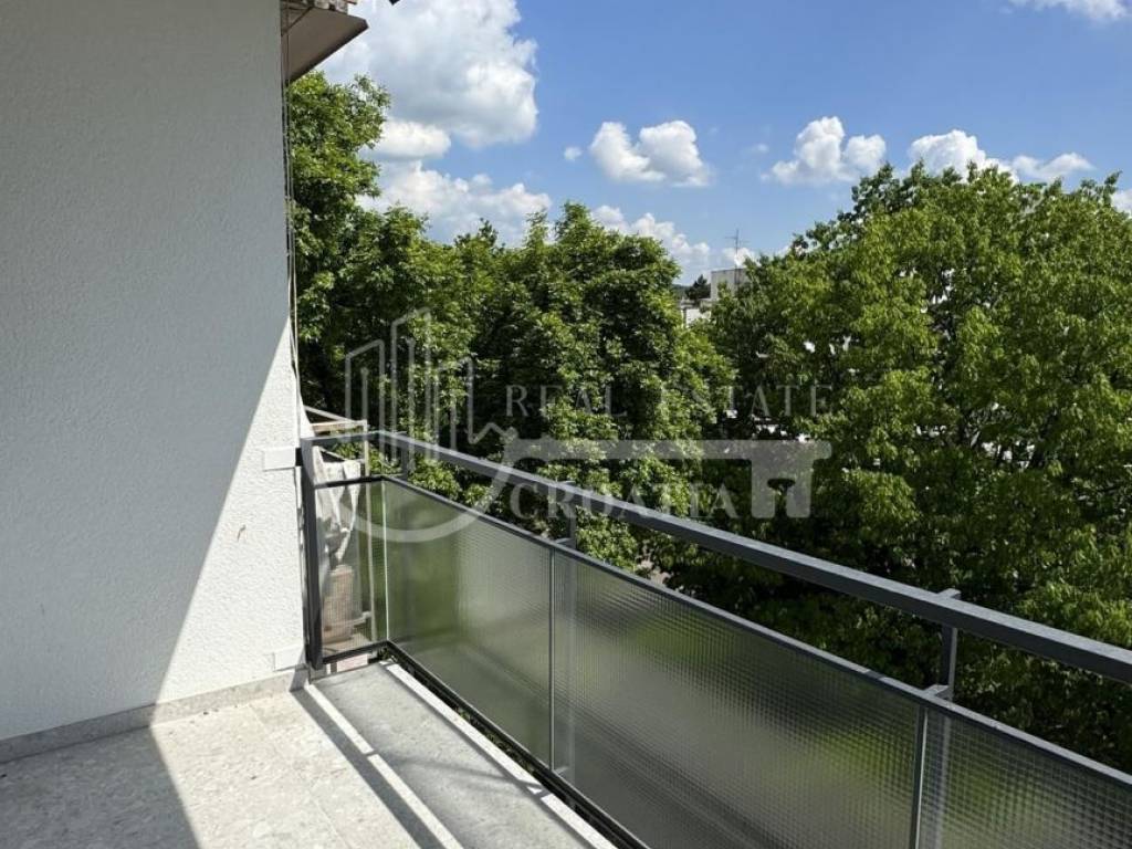Flat in a building, Sale, Zagreb, Gornja Dubrava
