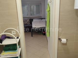 Flat in a building, Sale, Omišalj, Njivice
