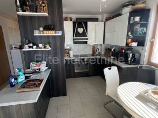 Flat in a building, Sale, Rijeka, Zapad