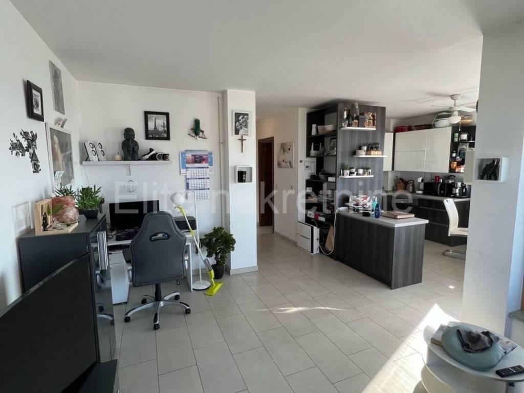 Flat in a building, Sale, Rijeka, Zapad