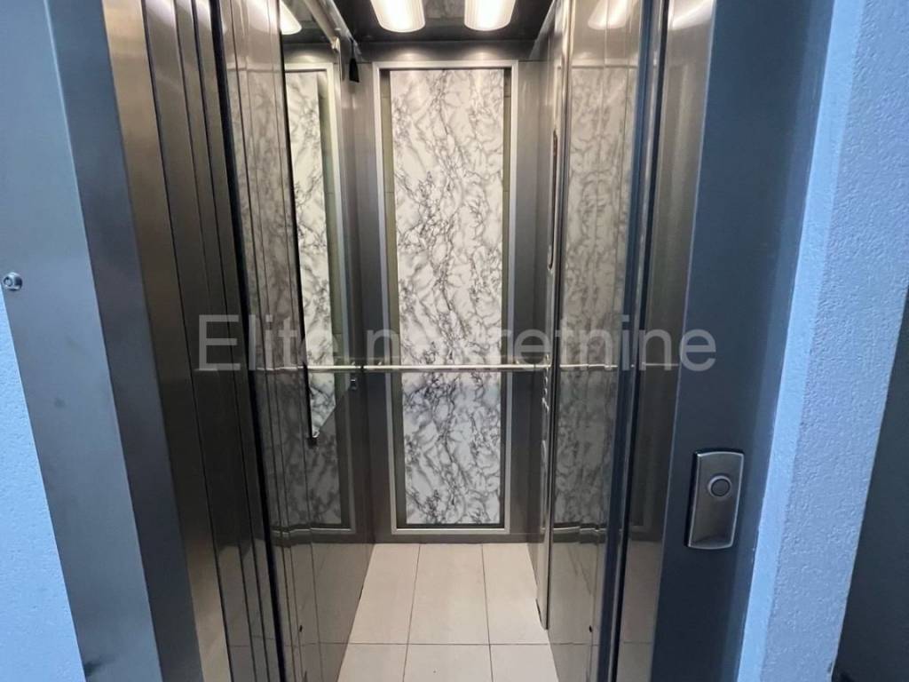 Flat in a building, Sale, Rijeka, Zapad